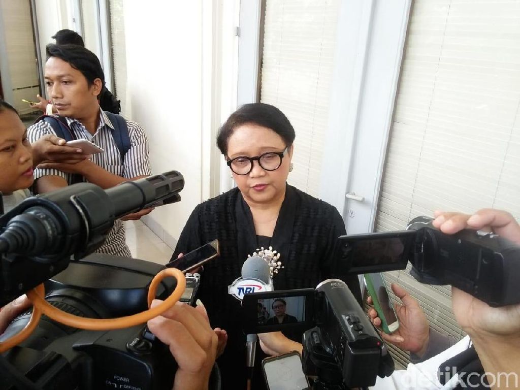 Menlu: Sampai Kemarin Identifikasi Pelaku Bom Filipina Belum Rampung Menlu: Sampai Kemarin Identifikasi Pelaku Bom Filipina Belum Rampung