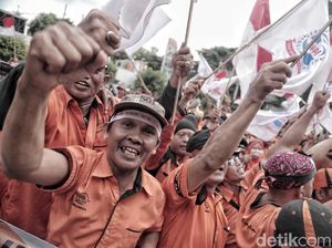 Gaji Ditunda, Pak Pos Minta Ganti Rugi Rp 1 Juta/Orang Gaji Ditunda, Pak Pos Minta Ganti Rugi Rp 1 Juta/Orang