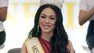 Senyum Manis Alya Nurshabrina