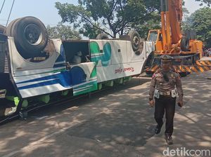 Penampakan Bangkai Bus Kramat Djati Usai Dievakuasi
