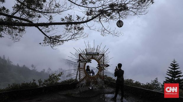 Naik Turun Gunung Demi Meneguk Congyang