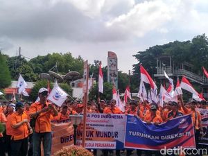 8 Ribu Personel Gabungan Amankan Demo Pegawai PT Pos Indonesia 8 Ribu Personel Gabungan Amankan Demo Pegawai PT Pos Indonesia