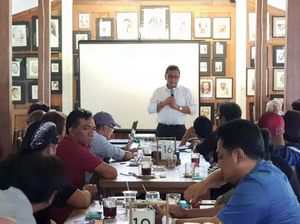 Hasto Konsolidasi dengan Butet-Djaduk untuk Deklarasi Seniman ke Jokowi