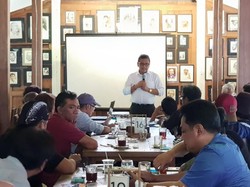 Hasto Konsolidasi dengan Butet-Djaduk untuk Deklarasi Seniman ke Jokowi