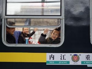 Penampakan Kereta Mudik buat Orang Miskin di China
