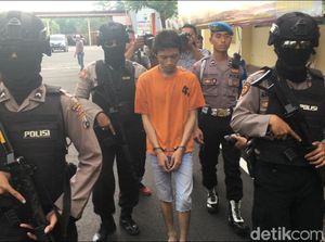 Gadis di Video Syur yang Disebar Pelaku Disebut Ikut Merekam Gadis di Video Syur yang Disebar Pelaku Disebut Ikut Merekam