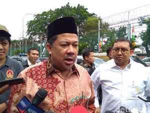 Fahri-Fadli Dapat Tanda Jasa, Masa Bakti-Prestasi Jadi Pertimbangan Fahri-Fadli Dapat Tanda Jasa, Masa Bakti-Prestasi Jadi Pertimbangan