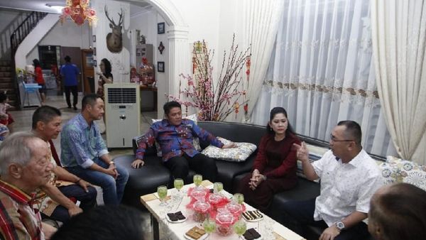 Pererat Silaturahmi di Tahun Baru Imlek