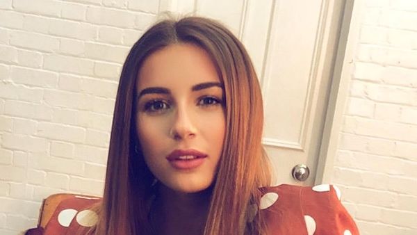 Potret Mantan Pelayan Cantik yang Memikat Bos Stasiun TV, Kini Jadi Artis