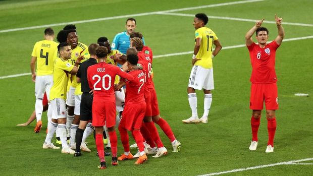 UEFA: Pemain yang Minta VAR Akan Dikartu Kuning