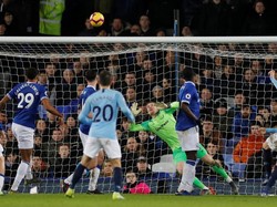 Hasil Liga Inggris: Kalahkan Everton, City Puncaki Klasemen