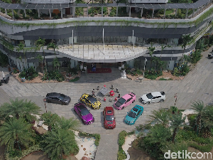 Kontes Mobil Modifikasi Sambil Beramal Kontes Mobil Modifikasi Sambil Beramal