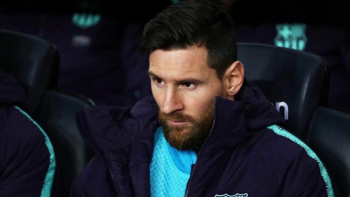 Penyerang Barcelona Lionel Messi bertanya-tanya soal komptisi Major League Soccer kepada rekan setimnya di Timnas Argentina. (Foto: Sergio Perez/Reuters) Penyerang Barcelona Lionel Messi bertanya-tanya soal komptisi Major League Soccer kepada rekan setimnya di Timnas Argentina. (Foto: Sergio Perez/Reuters)