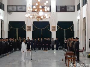 Ridwan Kamil Lantik Supendi Jadi Bupati Indramayu Ridwan Kamil Lantik Supendi Jadi Bupati Indramayu
