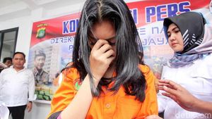 Tangis Reva Alexa alias Yogi saat Diancam Pidana 12 Tahun