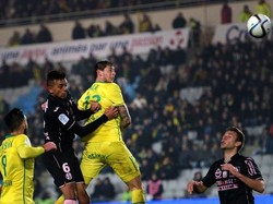 Sala semakin terasah di musim keduanya, mencetak total 15 gol dari 39 penampilan semua ajang. 12 golnya di liga menjadikannya top skorer klub lagi. (Foto: Jean-Sebastien EVRARD / AFP)