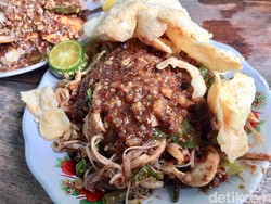 Rujak Thai Phui Ji : Segar Gurih Rujak Berbumbu Ebi Khas Singkawang