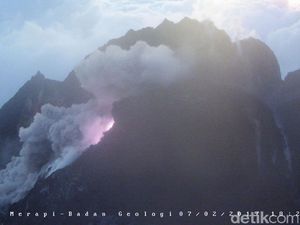 Petang Ini, Merapi Gugurkan Awan Panas Sejauh 2 Kilometer