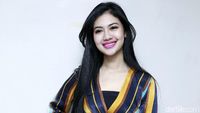 Kembalinya Senyum Della Perez