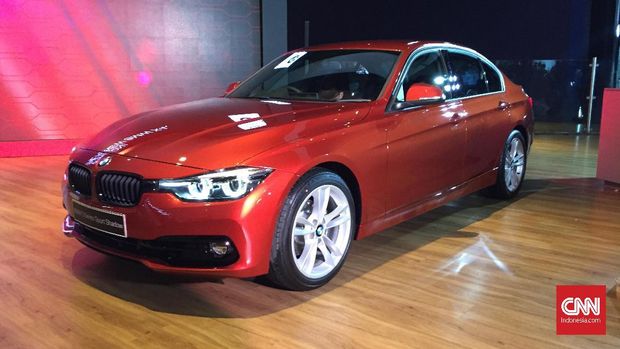 BMW Seri 3 Edition Shadow diluncurkan di Jakarta, Kamis (6/2).