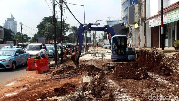 Jalan Pangeran Antasari Diperlebar