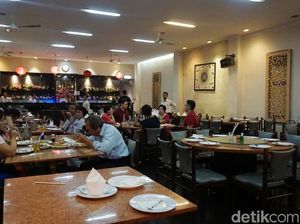 5 Tempat Makan di Jakarta Pusat Ini Jadi Favorit Para Politisi 5 Tempat Makan di Jakarta Pusat Ini Jadi Favorit Para Politisi