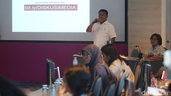 Moeldoko Tepis Isu Jokowi Genjot Infrastruktur demi Pilpres