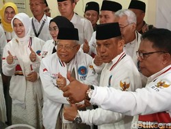 Relawan Jokowi Klaim Ada 17 Kepala Daerah di Sumbar Beri Dukungan