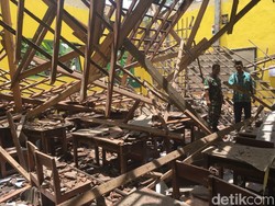 Kasek MTs di Mojokerto Sebut Korban Luka Imbas Atap Ambruk 10 Orang