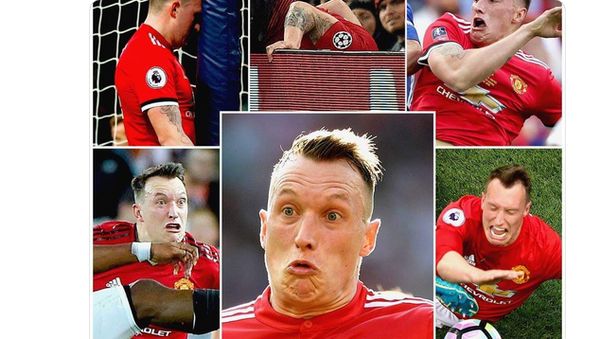 Kasihan Phil Jones, Di-Bully Netizen Usai Teken Kontrak Baru di MU