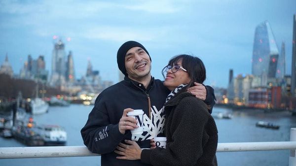 Potret Kulineran Bersama Keluarga, Bikin Abimana Makin Terlihat Ganteng