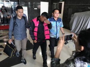 Kasus Korupsi Rp 3 Miliar, Kepala Koperasi di Sulsel Ditahan Kasus Korupsi Rp 3 Miliar, Kepala Koperasi di Sulsel Ditahan