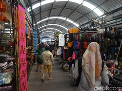 Belanja Serba Murah Serba Ada di Pasar Chatuchak Bangkok