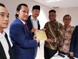 Jika Akun Facebook Kena Tutup seperti Abu Janda, Lapor ke Mana?