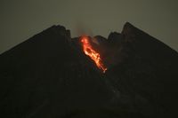 5 Fakta Gunung Merapi yang Kembali Keluarkan Awan Panas