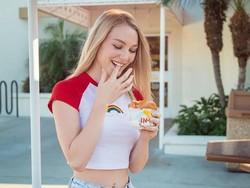 Punya Pasangan Pria Korea, Selebgram Seksi Ini Banjir Hujatan