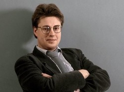 Penulis The Girl with the Dragon Tattoo Tulis Novel soal Pembunuhan PM Swedia