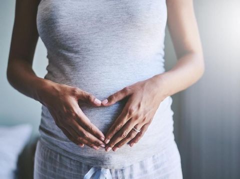 4 Cara Mengatasi Payudara Ibu Hamil yang Terasa Sakit Tak Tertahankan