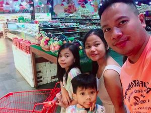 Potret Hangat Vicky Prasetyo Bersama 3 Buah Hatinya yang Jarang Terekspos