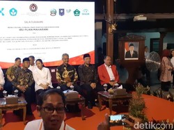 Puan Maharani Serahkan Bantuan untuk Masyarakat Banyumas