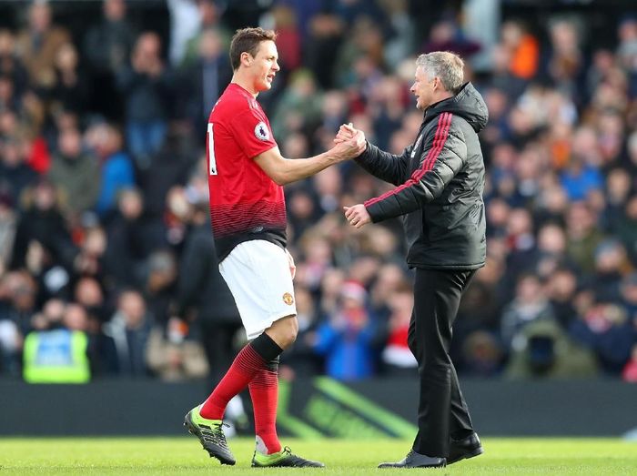 Nemanja Matic membuka peluang meninggalkan Manchester United. (Foto: Catherine Ivill/Getty Images)