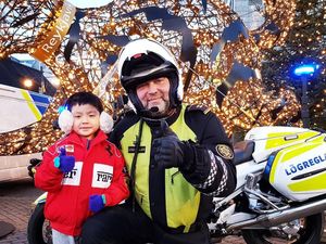 Negara yang Polisinya Paling Santuy