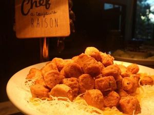 Menikmati Makanan Halal di Tengah Kota Bangkok