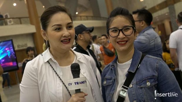 Mona Ratuliu & Novita Angie