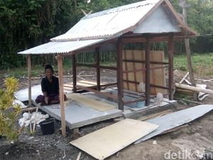 Tak Ingin Merepotkan, Kakek di Sulsel Gali Makam Sendiri Tak Ingin Merepotkan, Kakek di Sulsel Gali Makam Sendiri