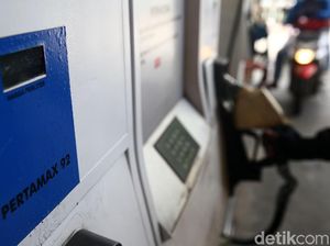 Terapkan BBM Non Tunai, Pertamina Diminta Antisipasi Antrean Panjang Terapkan BBM Non Tunai, Pertamina Diminta Antisipasi Antrean Panjang