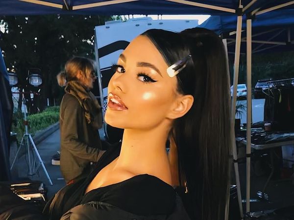 Ini Ariel, Si Seksi yang Jadi Kembaran Ariana Grande di Video Klip Terbarunya