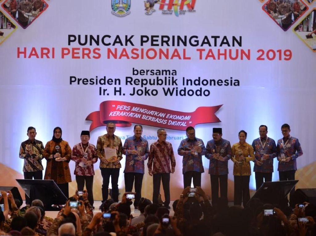 22 Wartawan Senior Terima Kartu Pers Istimewa di HPN 2019 22 Wartawan Senior Terima Kartu Pers Istimewa di HPN 2019