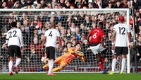 Pogba membunuh perlawanan Fulham setelah mencetak gol ketiga MU dari titik putih di menit ke-65. Foto: Reuters