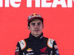 Peringatan untuk Rival! Marquez Sudah Tunggangi Lagi Motornya (Meski Cuma di Paddock)